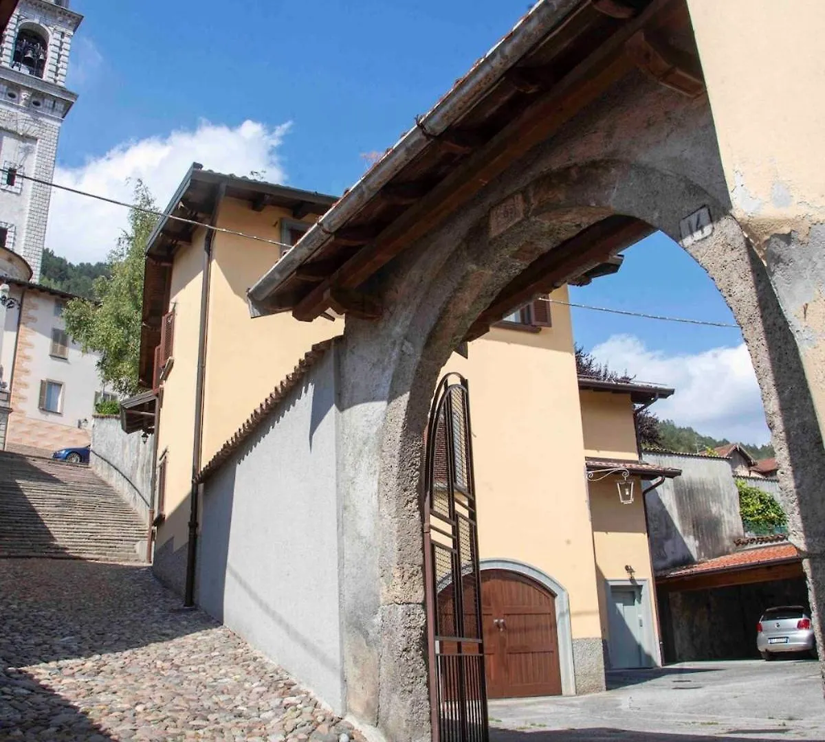 The Clock House -Centro Storico- Apartment Clusone
