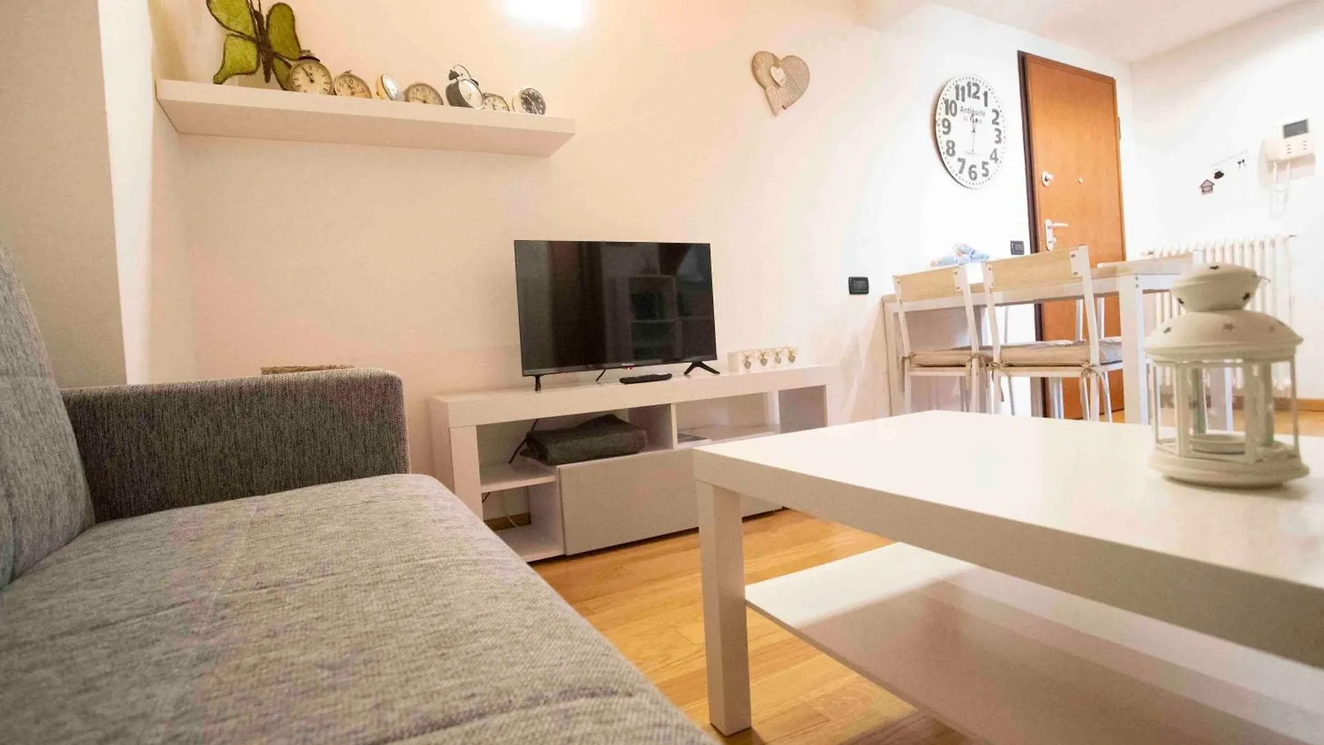 The Clock House -Centro Storico- Apartment Clusone
